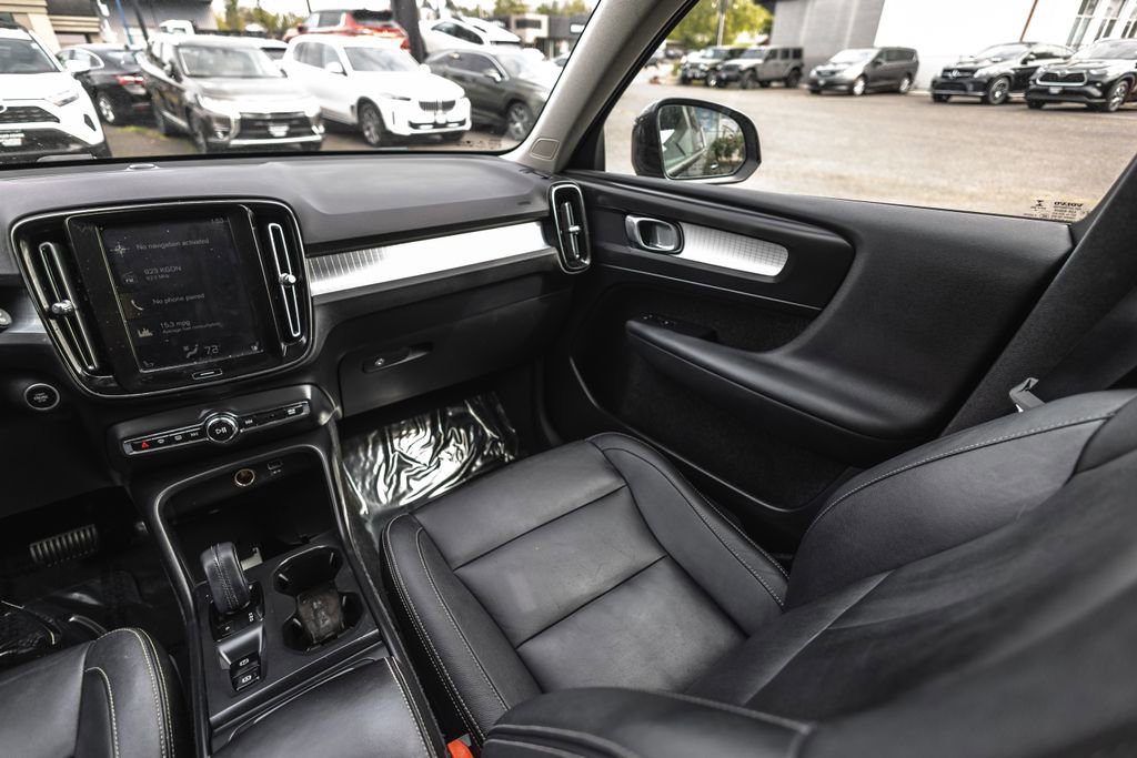 Used 2019 Volvo XC40 T5 Momentum AWD/4WD image 20