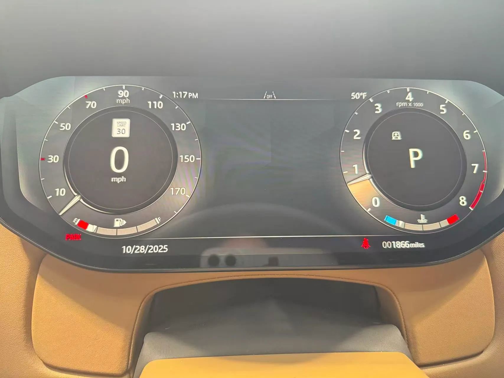 Used 2025 Land Rover Range Rover Long Wheelbase SE image 8