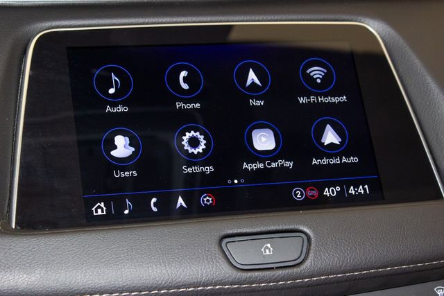 Used 2023 Cadillac XT4 Luxury w/ Cold Weather Package image 31