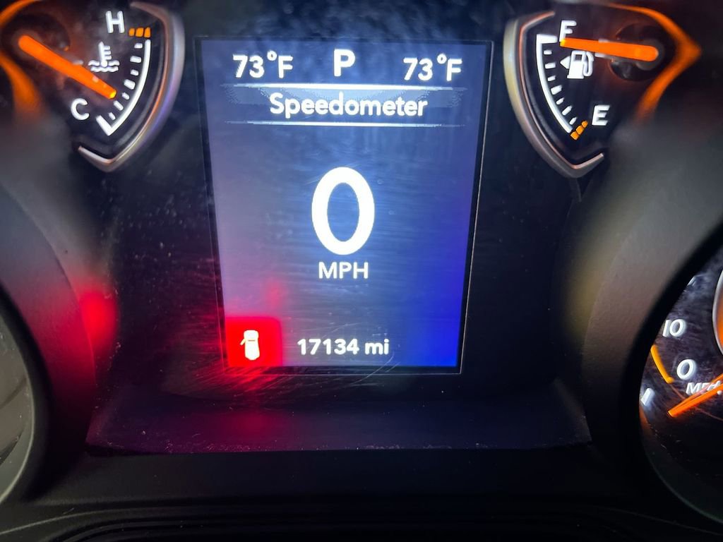 Used 2025 Jeep Wrangler Unlimited Sport AWD/4WD image 13