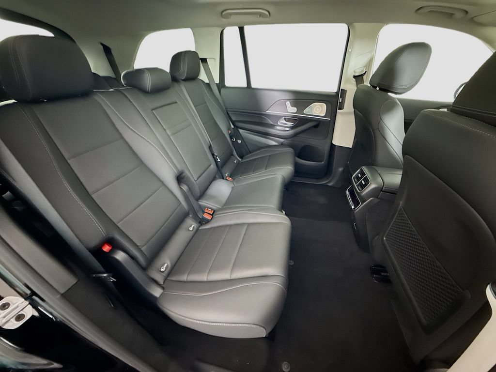 Certified 2026 Mercedes-Benz GLS 450 4MATIC image 30