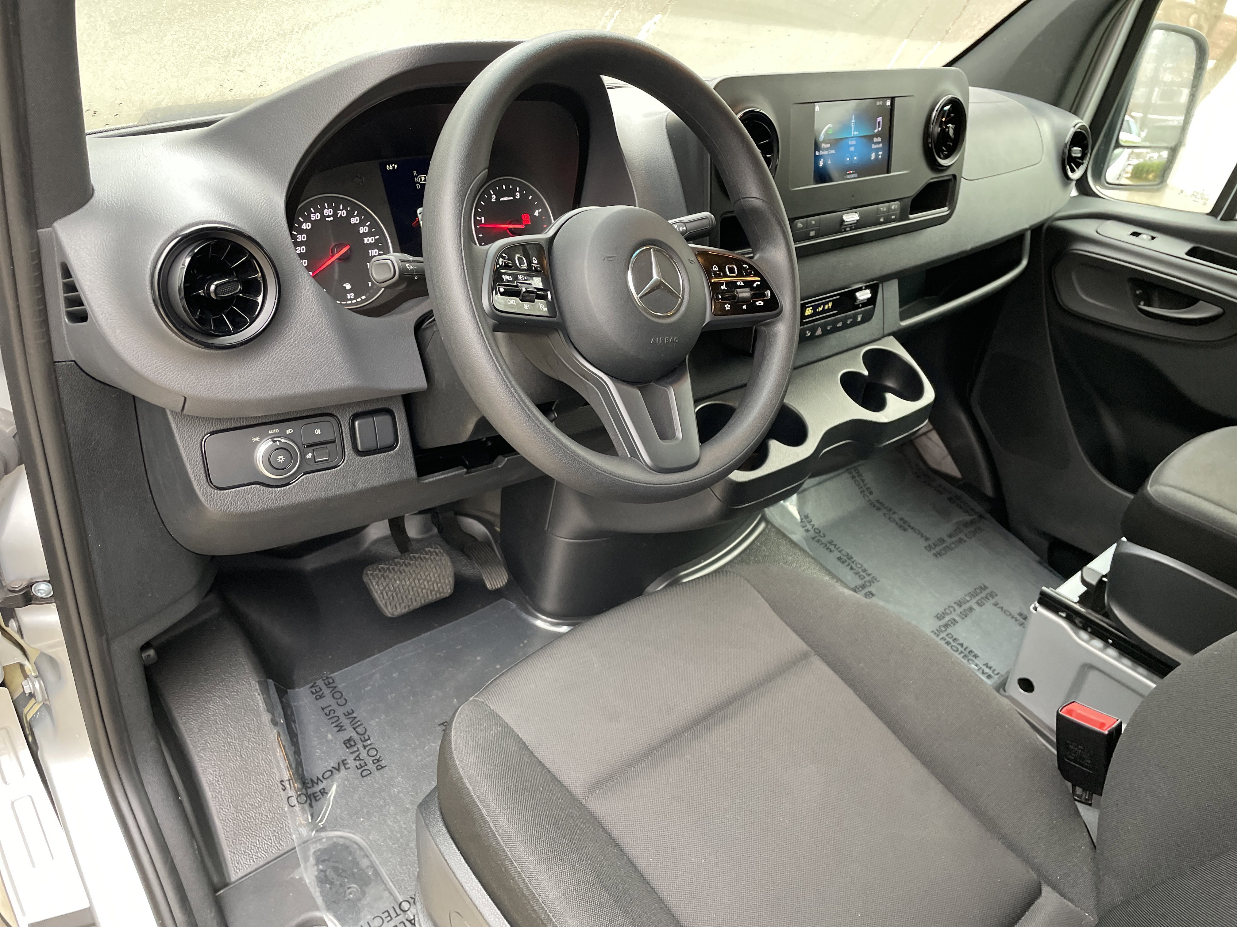 Used 2024 Mercedes-Benz Sprinter 2500 image 24