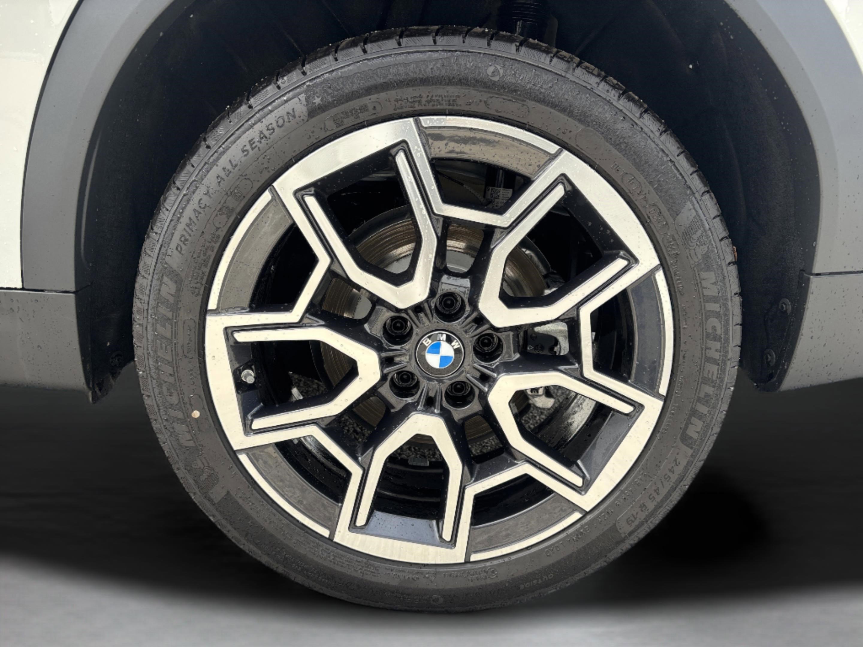 Used 2026 BMW X2 xDrive28i w/ Technology Package AWD/4WD image 7