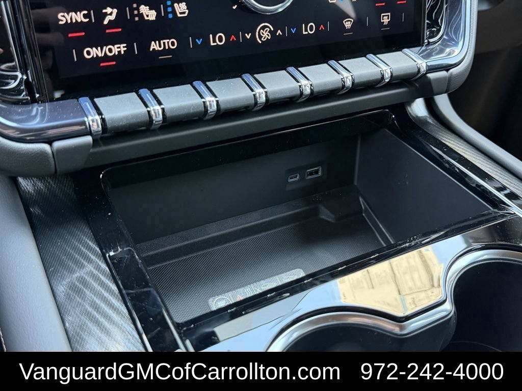 New 2026 GMC Yukon XL AT4 w/ AT4 Premium Plus Package AWD/4WD image 19