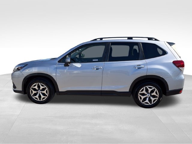 Used 2024 Subaru Forester Premium AWD/4WD image 4