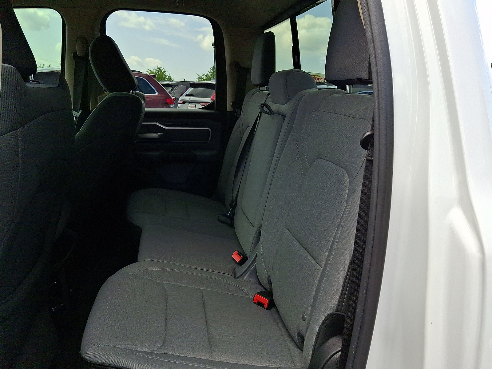Used 2019 RAM 1500 Big Horn AWD/4WD image 10