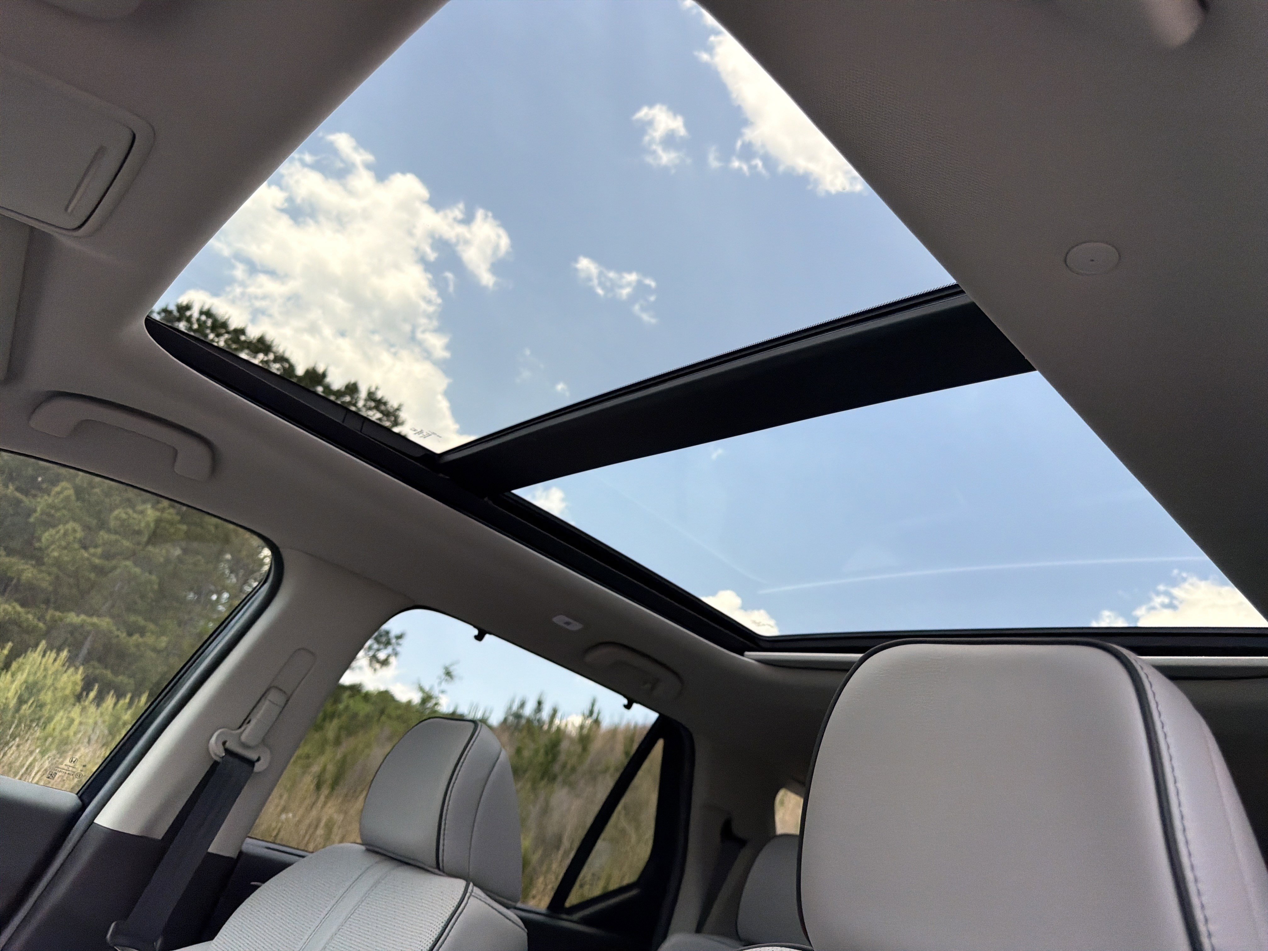 Used 2025 Honda Pilot Elite image 32