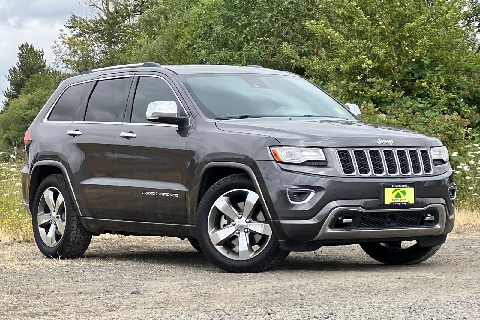 Used 2014 Jeep Grand Cherokee Overland w/ Advanced Technology Group image 2