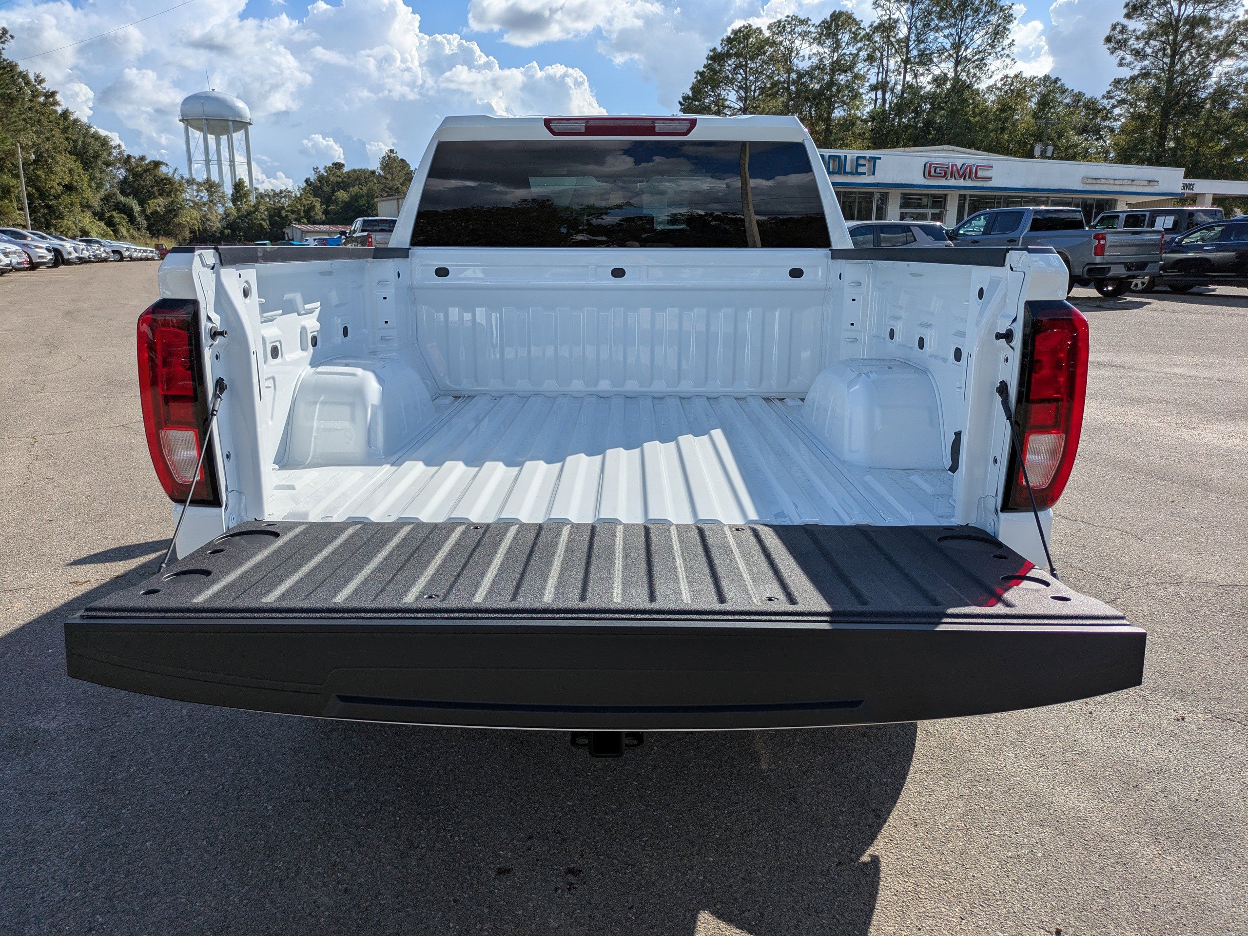 New 2026 GMC Sierra 1500 Pro w/ Pro Value Package image 13