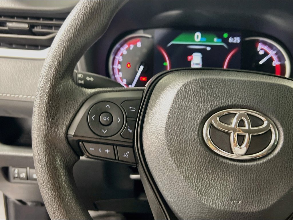 Used 2024 Toyota RAV4 XLE FWD image 18