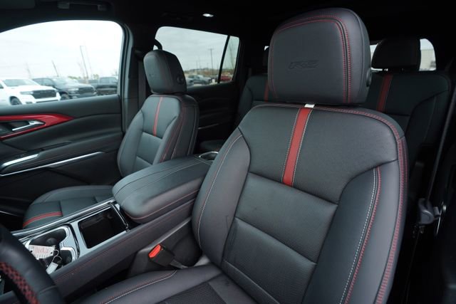 Used 2024 Chevrolet Traverse RS w/ LPO, Floor Liner Package image 38