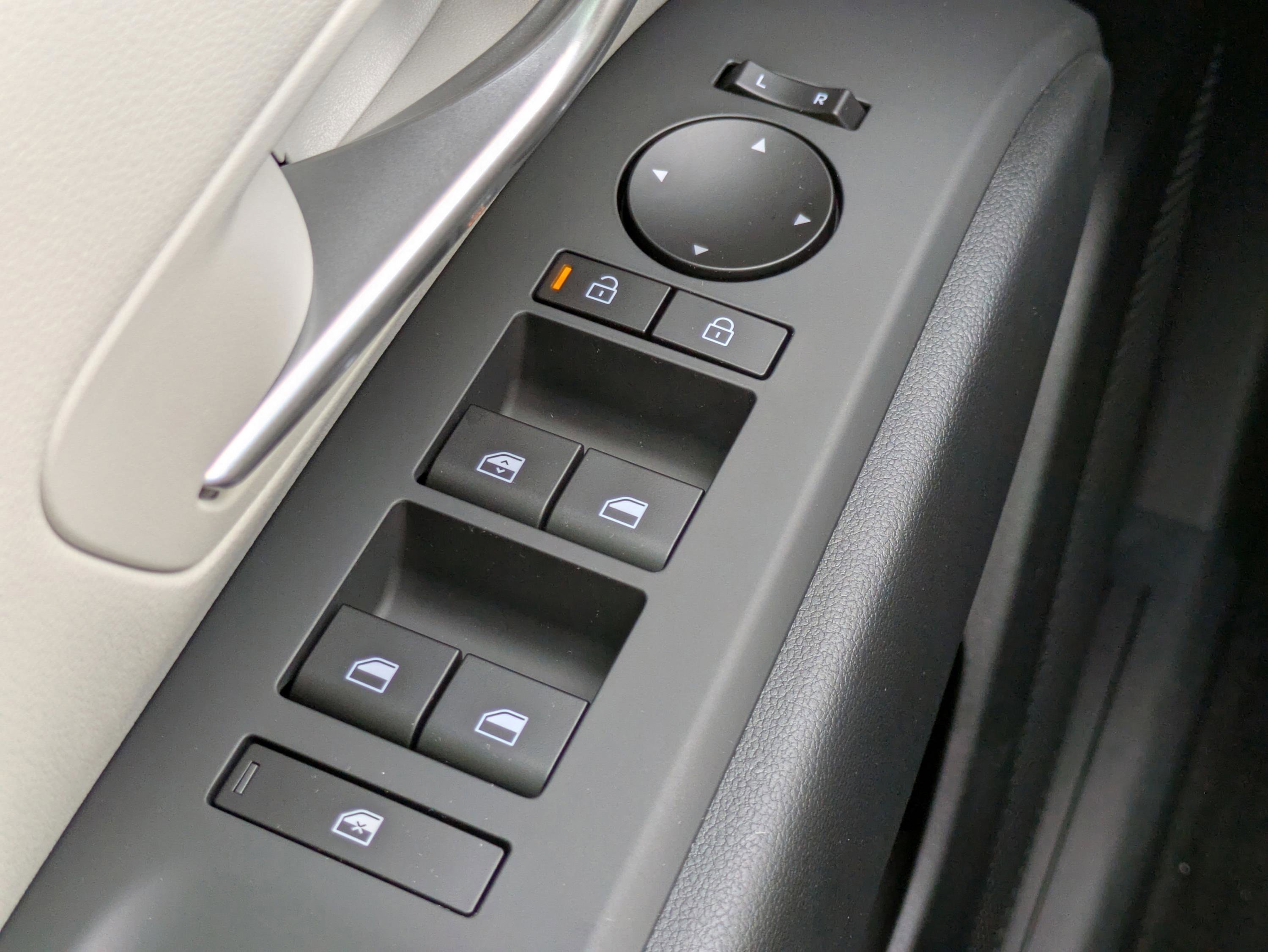 New 2026 Hyundai Tucson SE image 23