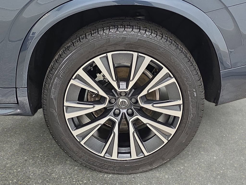 Used 2022 Volvo XC90 T6 Momentum w/ Climate Package AWD/4WD image 33