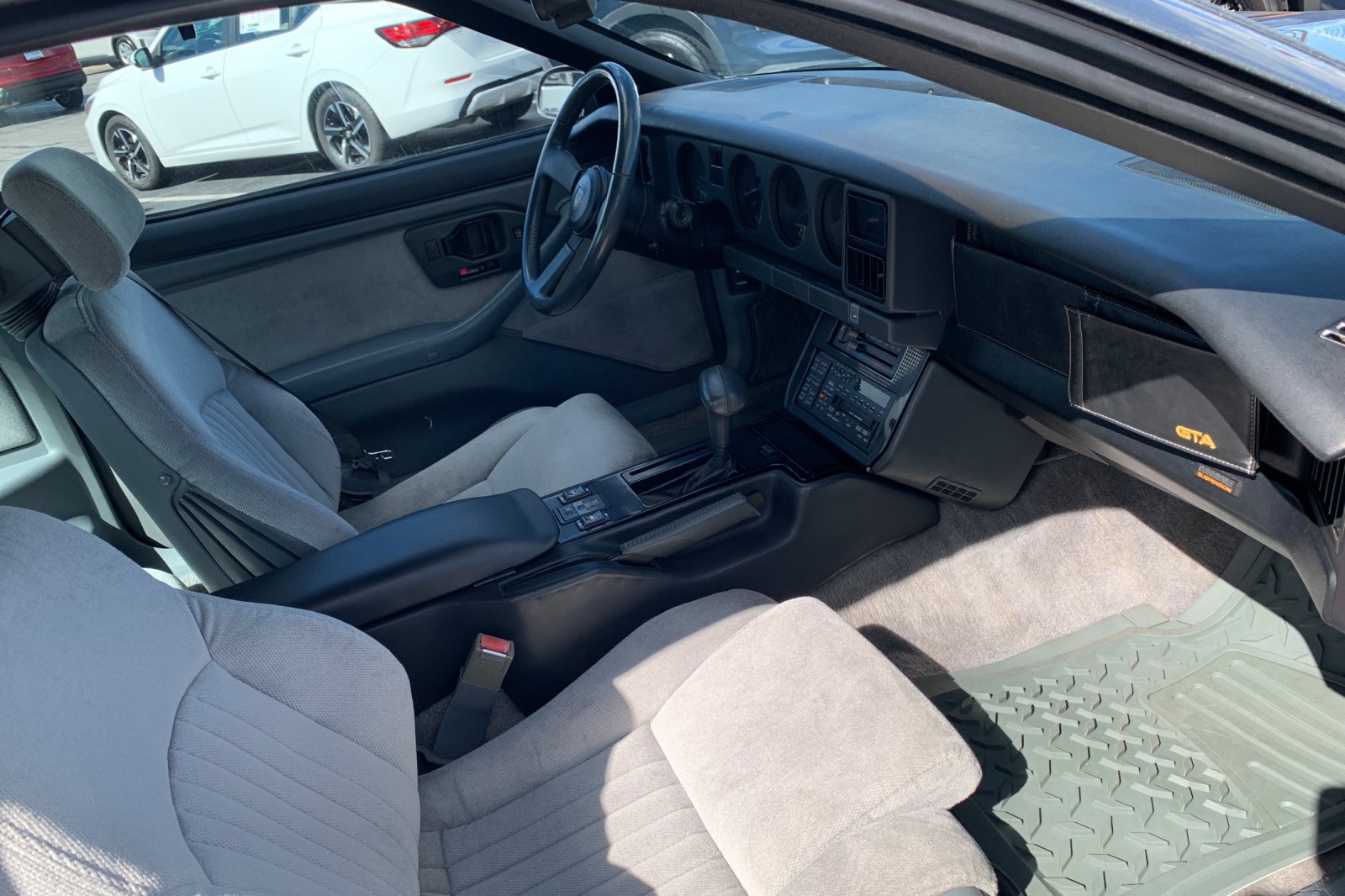 Used 1987 Pontiac Firebird Trans Am RWD image 19