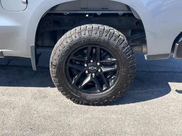 Used 2021 Chevrolet Silverado 1500 LT Trail Boss w/ Convenience Package II AWD/4WD image 15
