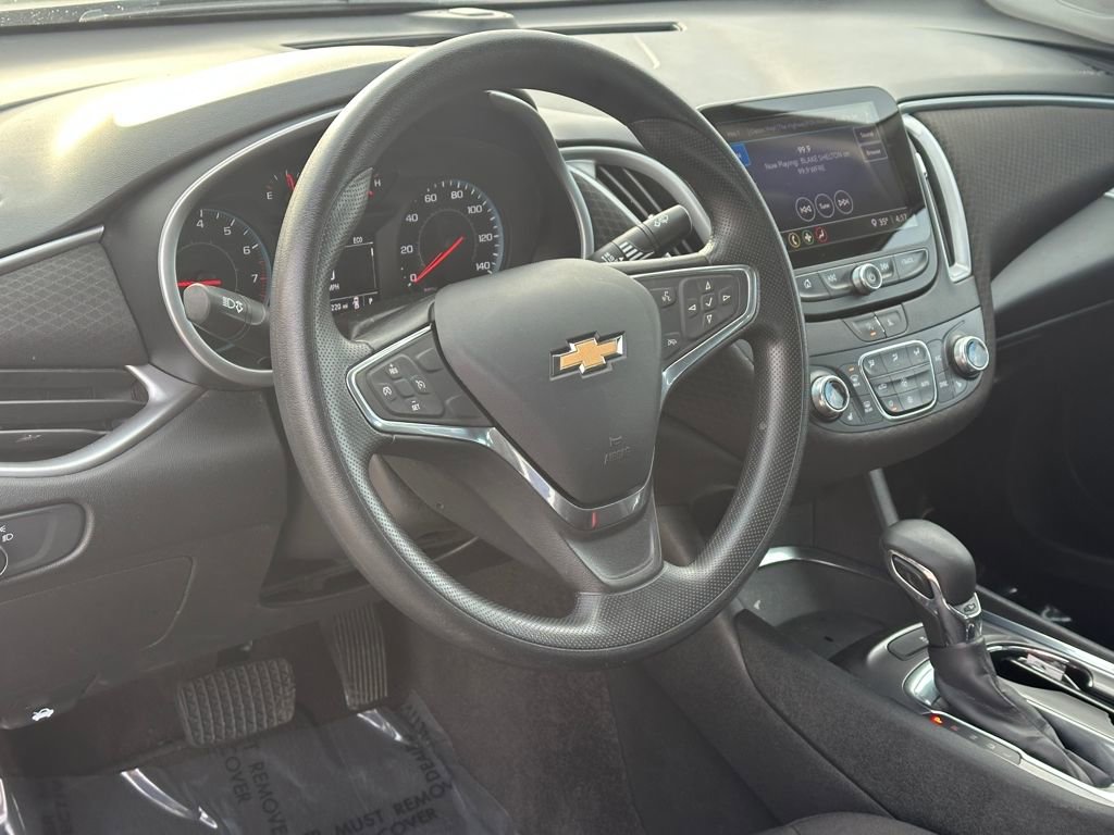 Used 2022 Chevrolet Malibu LT image 19