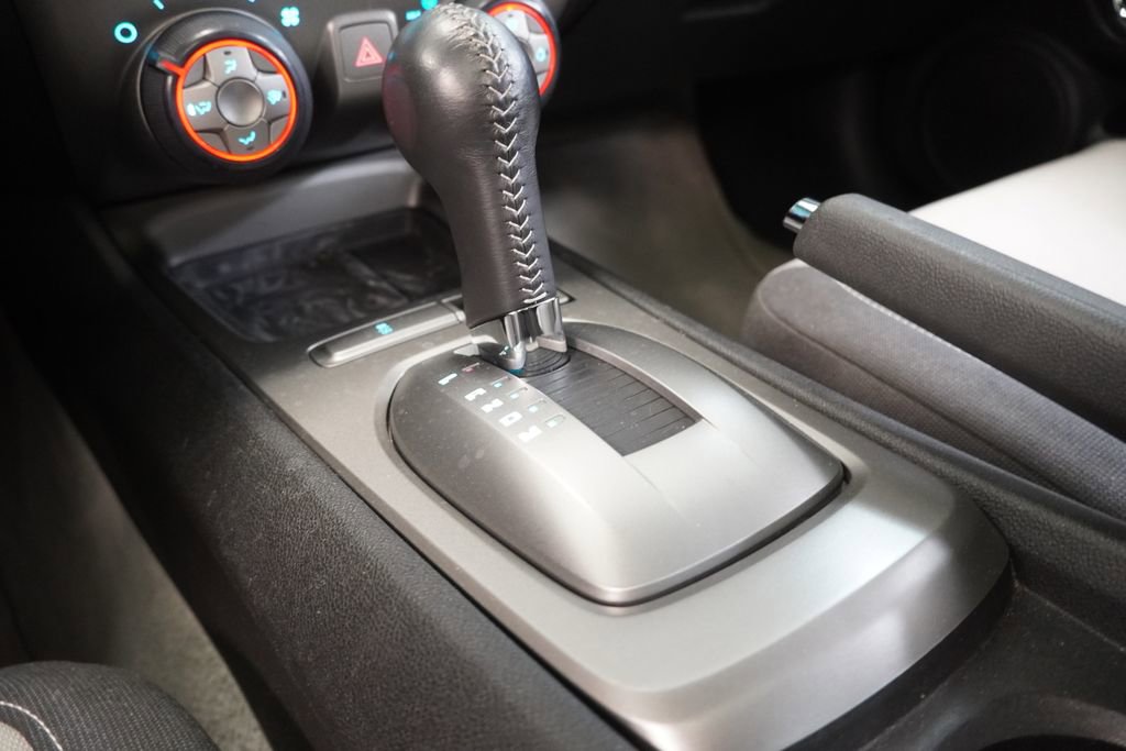 Used 2015 Chevrolet Camaro LT w/ 1LT Preferred Package image 21