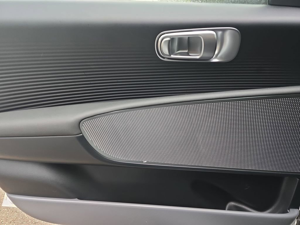 New 2025 Hyundai Ioniq 6 SE image 26
