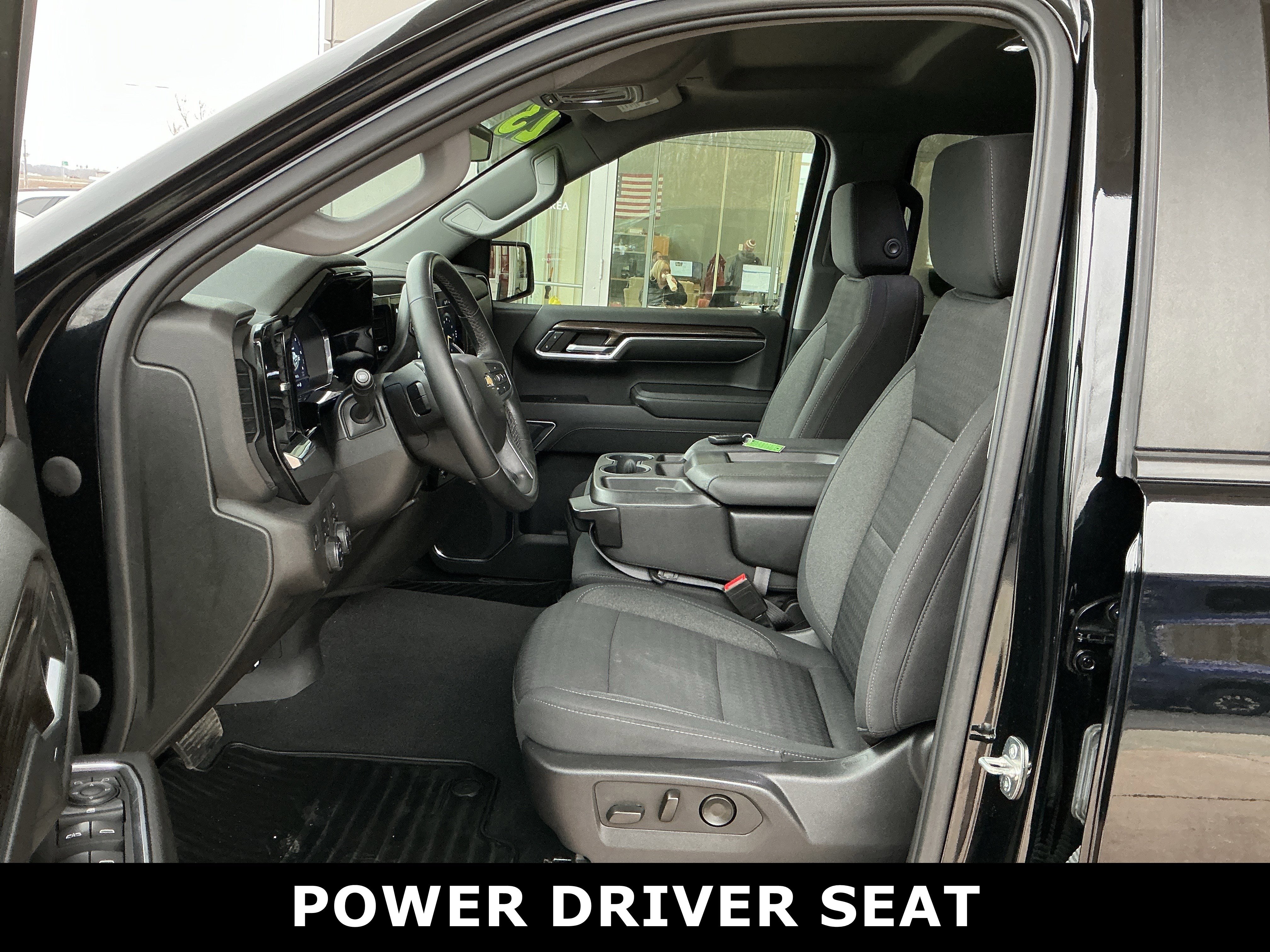 Used 2023 Chevrolet Silverado 1500 LT image 7