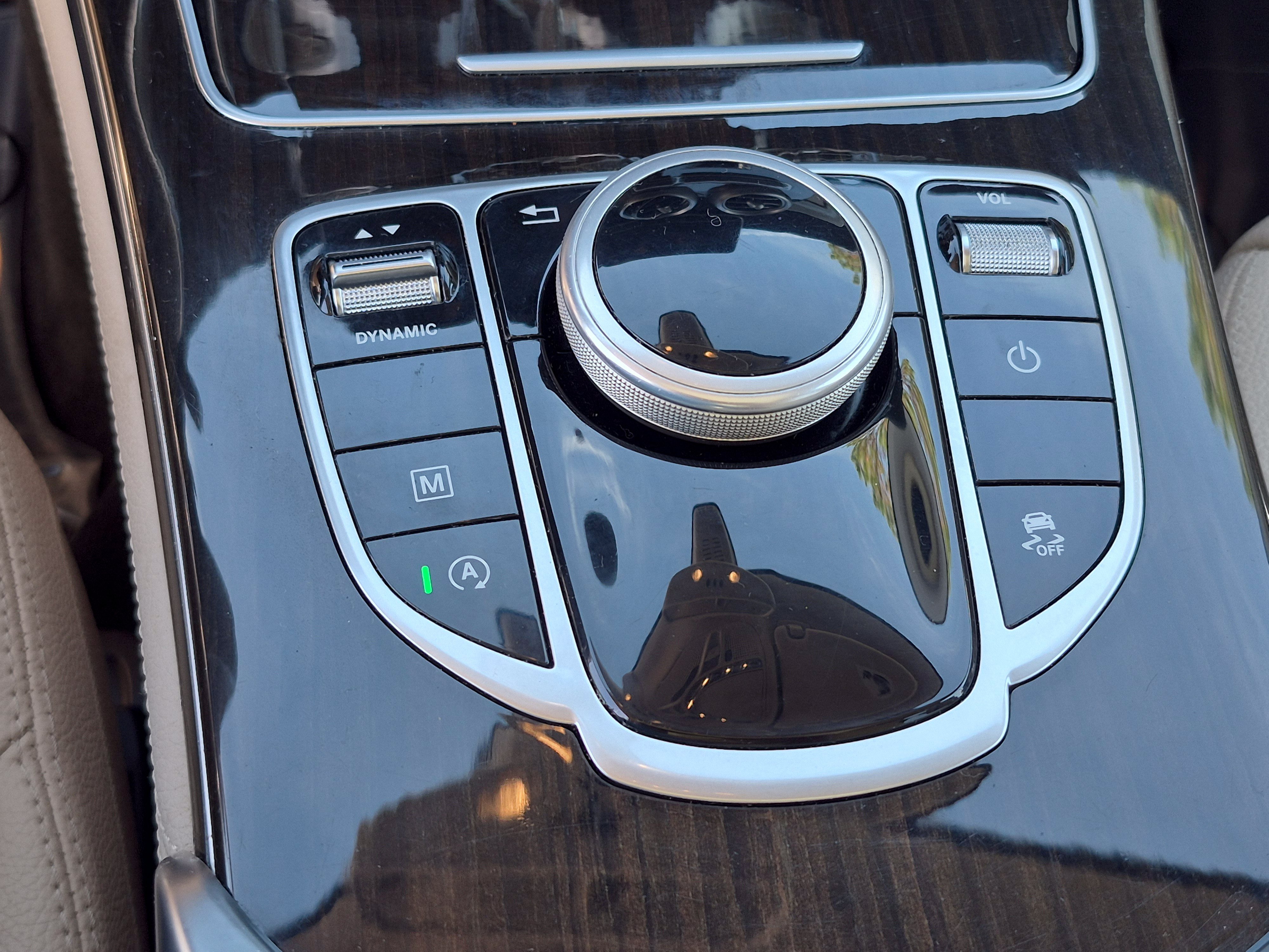 Used 2017 Mercedes-Benz GLC 300 image 36