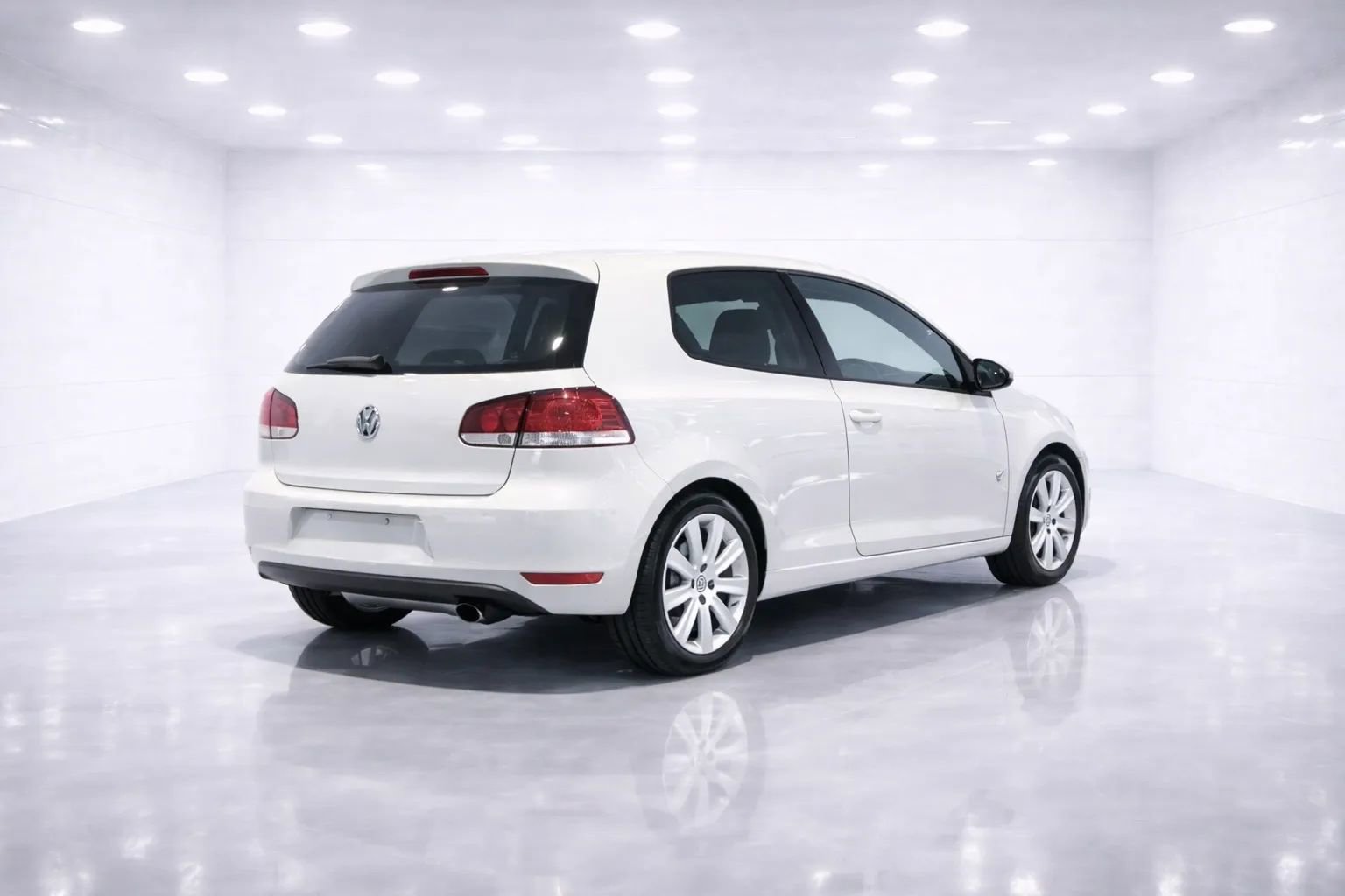 Used 2012 Volkswagen Golf 2-Door image 5