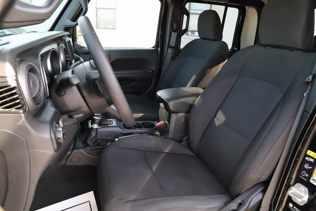 Used 2023 Jeep Gladiator Sport image 13