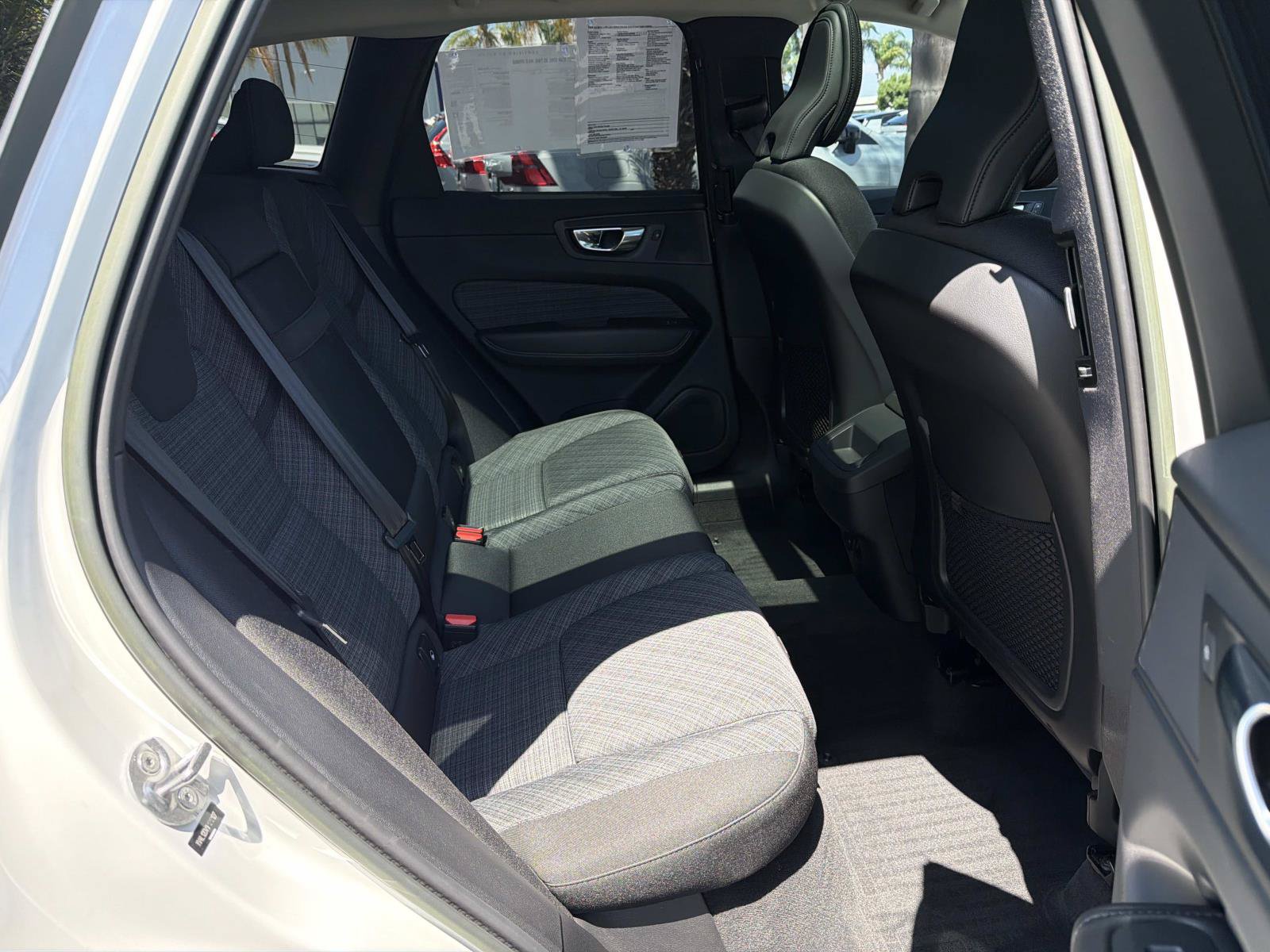 Certified 2023 Volvo XC60 B5 Core w/ Climate Package FWD image 23