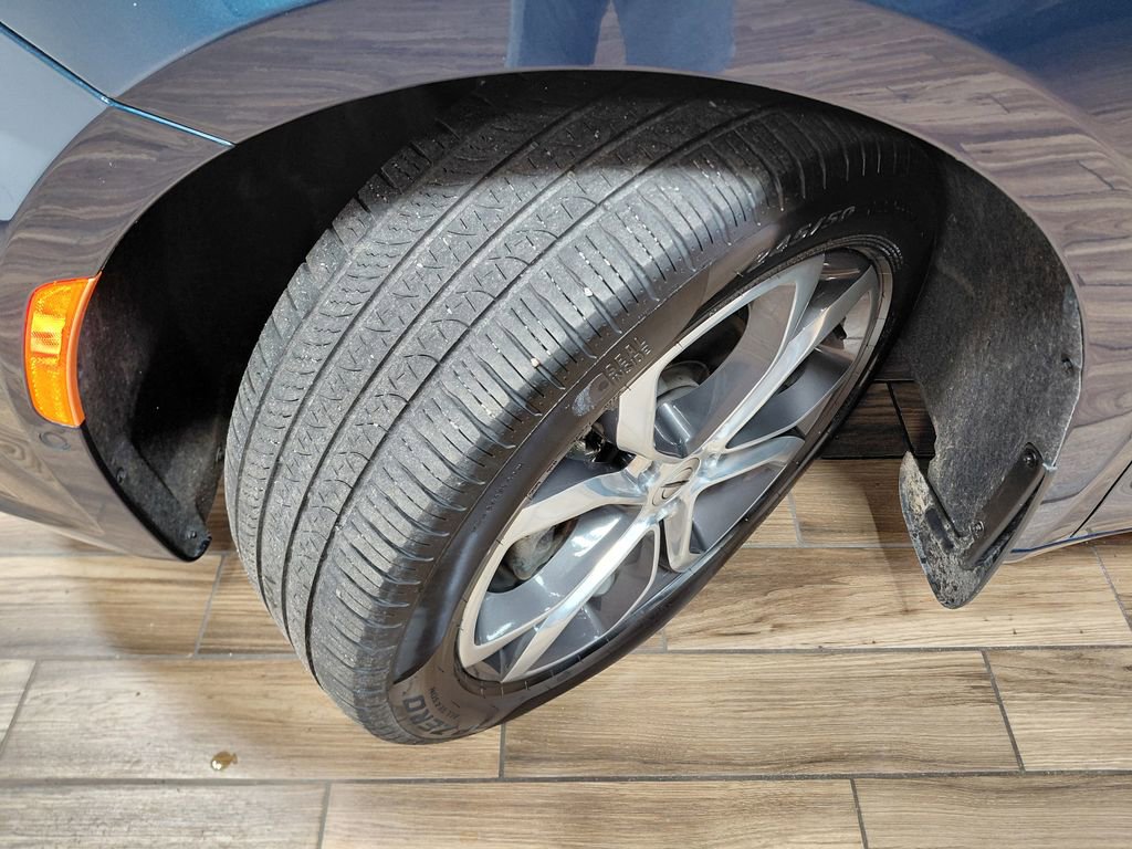 Used 2024 Chrysler Pacifica Pinnacle w/ Trailer Tow Group FWD image 39