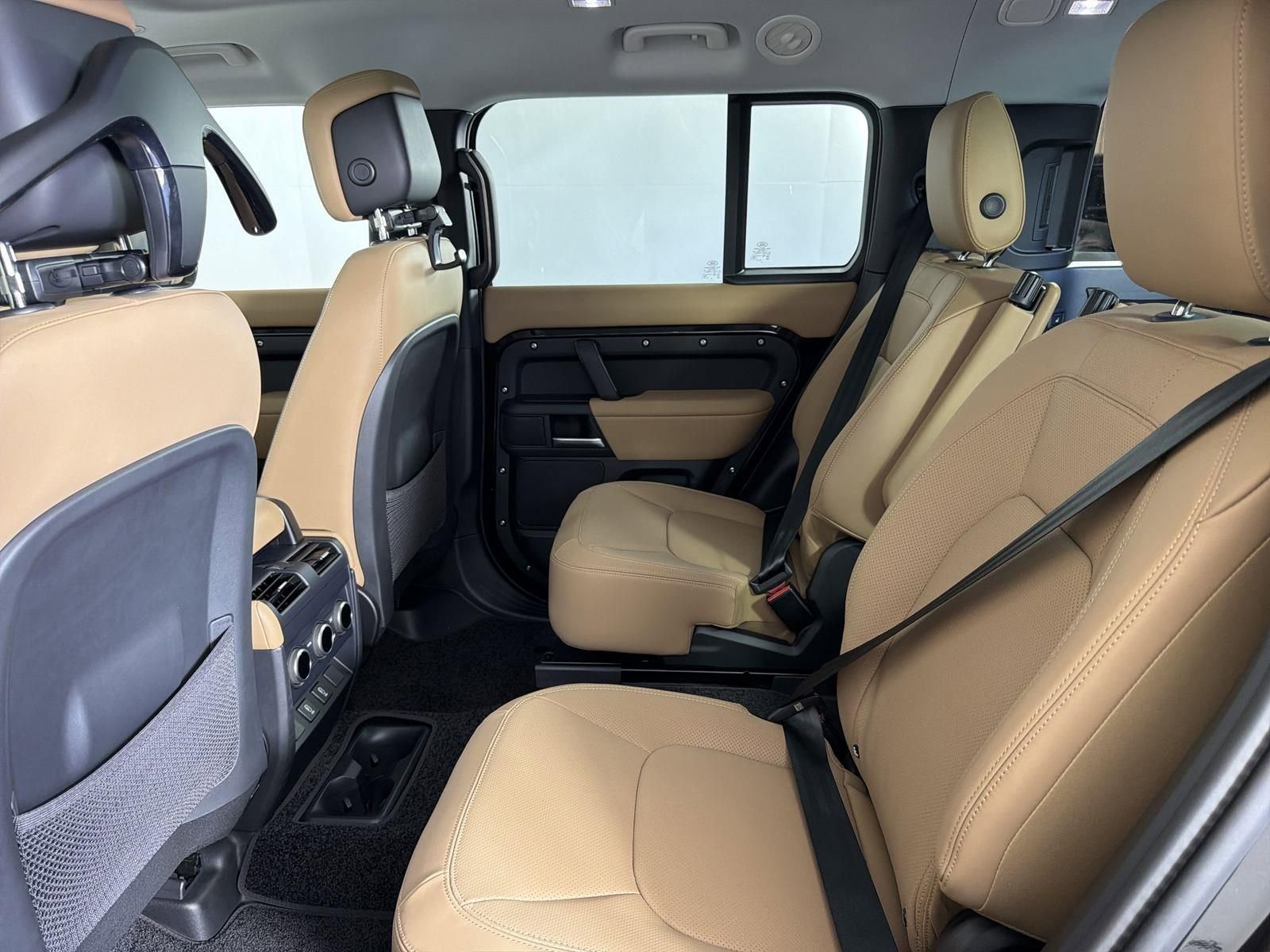 New 2026 Land Rover Defender 130 S image 27