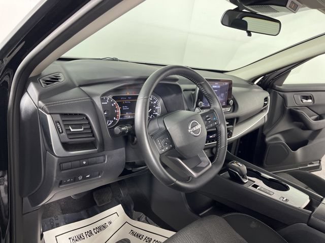 Used 2025 Nissan Rogue SV FWD image 20