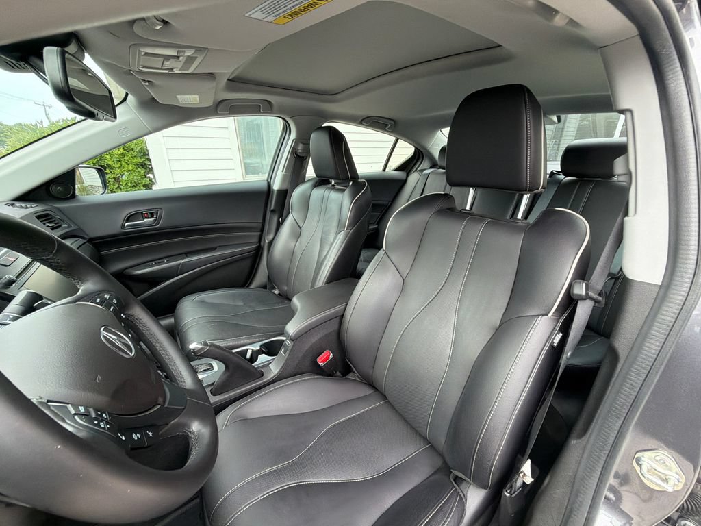 Used 2020 Acura ILX FWD image 10
