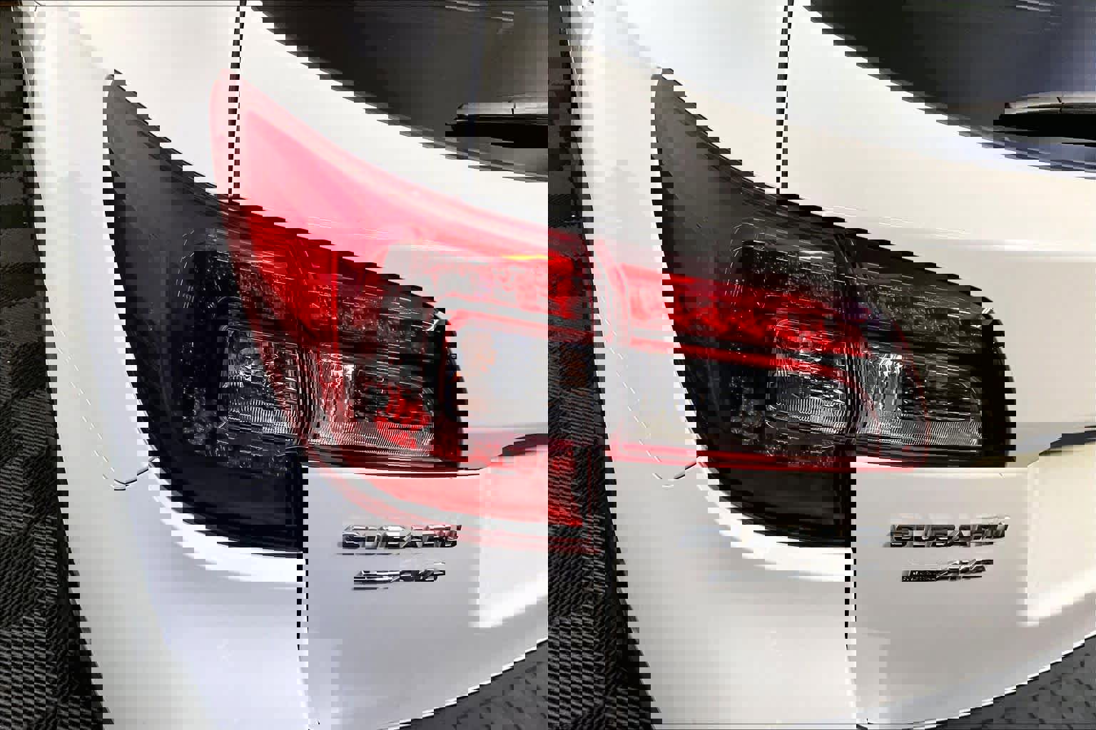 Used 2016 Subaru Outback 3.6R Limited image 28