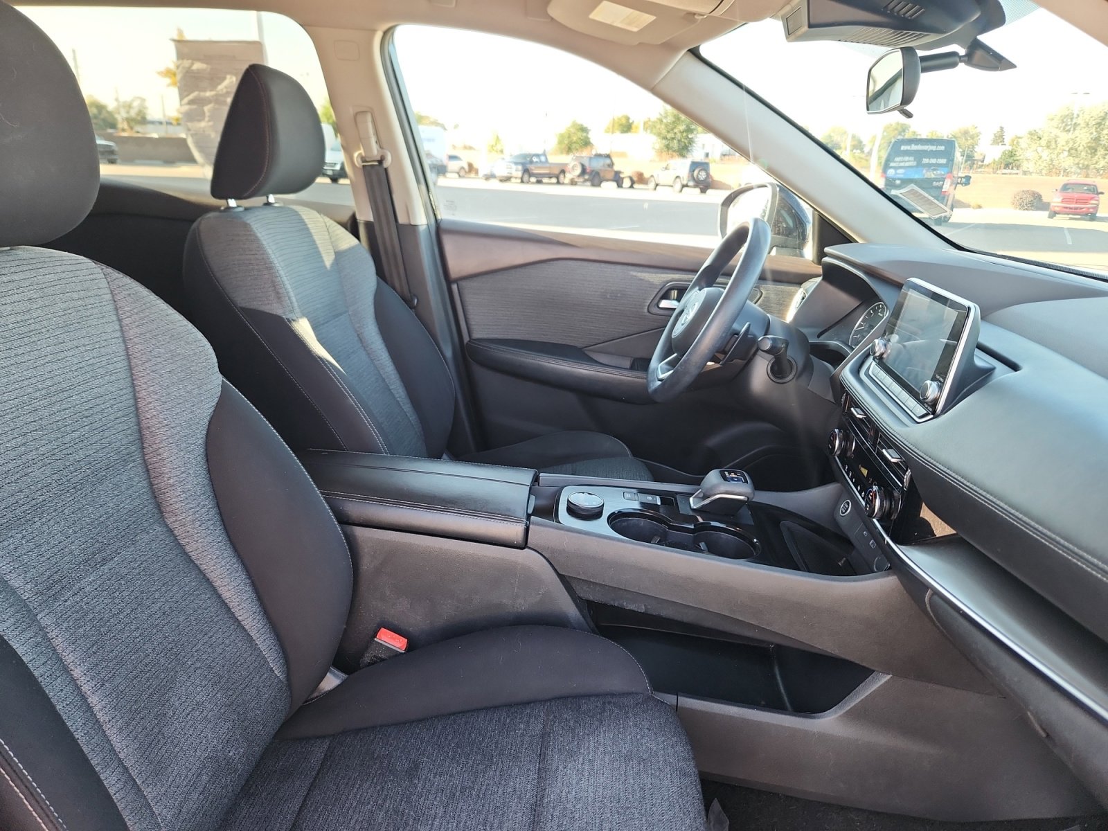 Used 2021 Nissan Rogue SV image 21