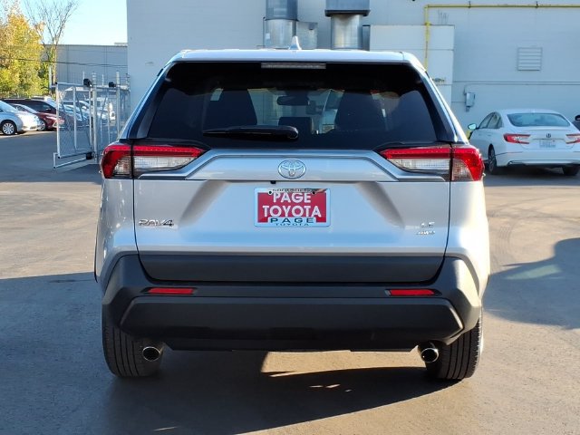 Certified 2024 Toyota RAV4 LE AWD/4WD image 5