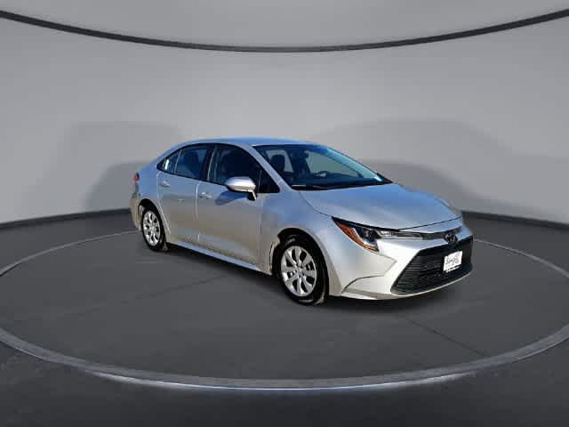 Used 2024 Toyota Corolla LE FWD image 2