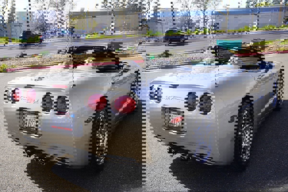 Used 1999 Chevrolet Corvette Convertible w/ Memory Pkg image 9