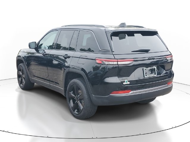 New 2026 Jeep Grand Cherokee Limited w/ Limited Altitude Package AWD/4WD image 3