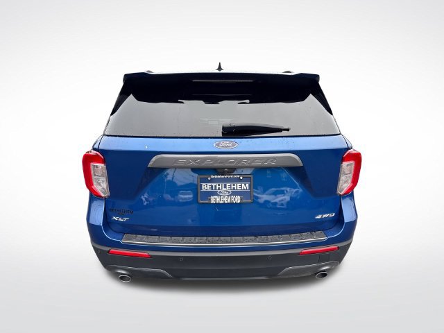 Used 2023 Ford Explorer XLT w/ Equipment Group 202A AWD/4WD image 4