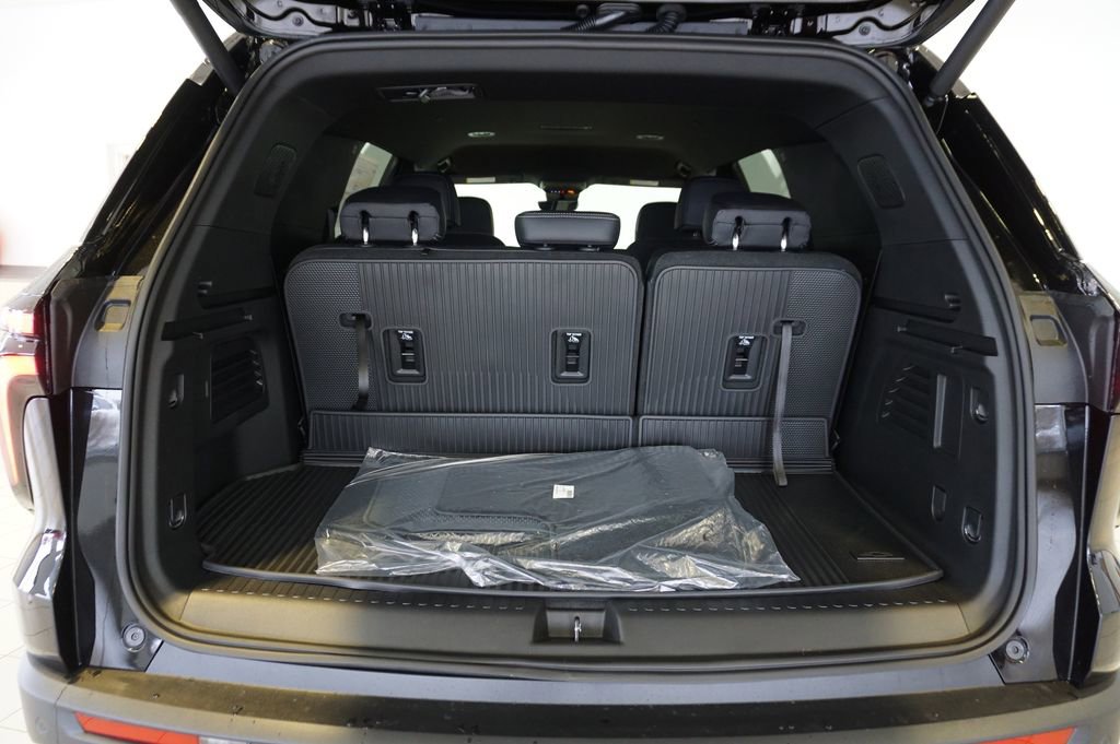 New 2026 Chevrolet Traverse LT w/ Midnight/Sport Edition image 27