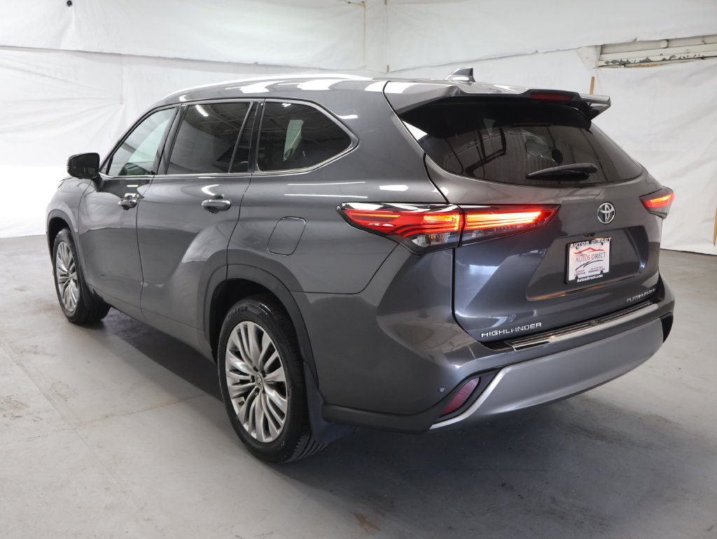 Used 2023 Toyota Highlander Platinum AWD/4WD image 5