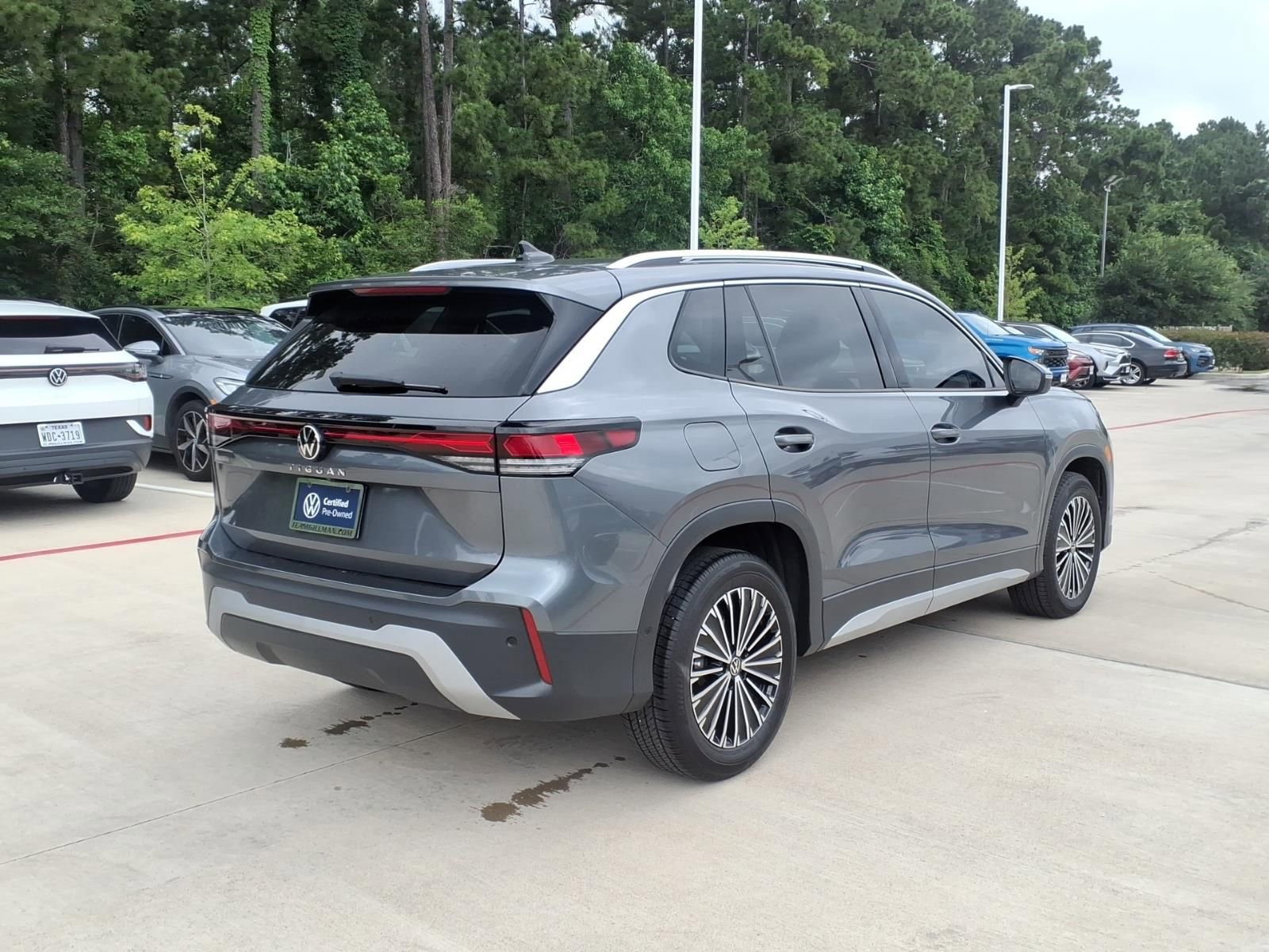 Certified 2025 Volkswagen Tiguan S FWD image 6