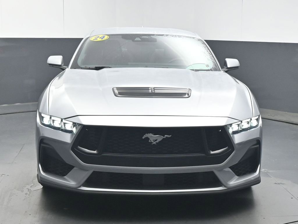 Used 2024 Ford Mustang GT Premium image 3