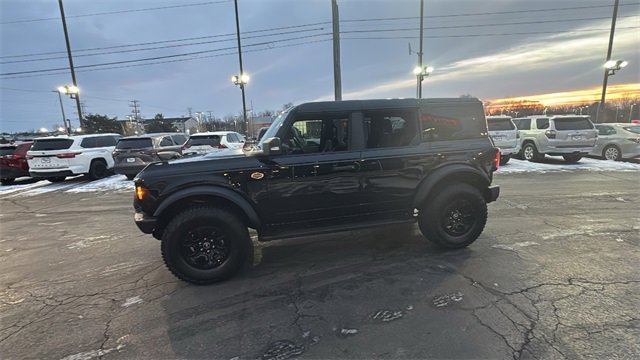 Used 2024 Ford Bronco Wildtrak image 7