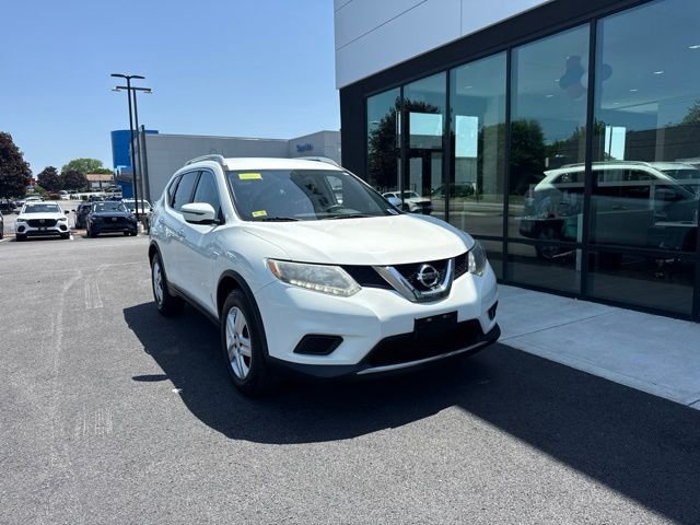 Used 2016 Nissan Rogue S w/ Appearance Package