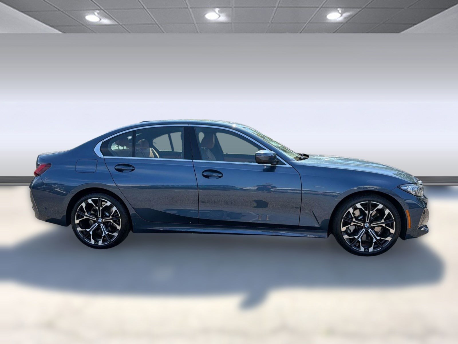 Certified 2025 BMW 330i Sedan RWD image 8