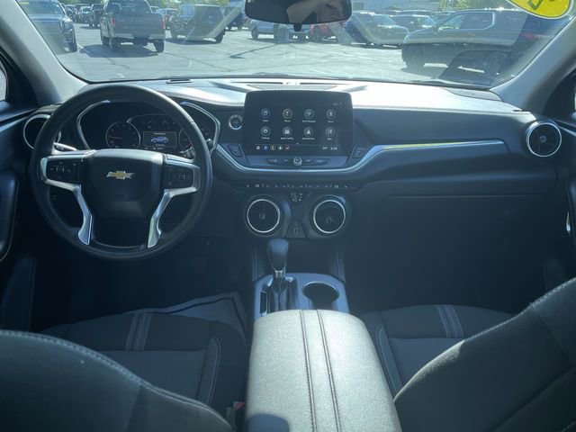 Used 2025 Chevrolet Blazer LT image 20