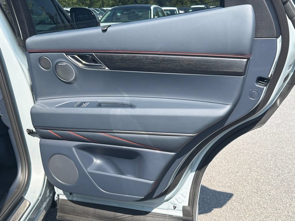 New 2027 Genesis GV80 3.5T e-SC AWD/4WD image 18