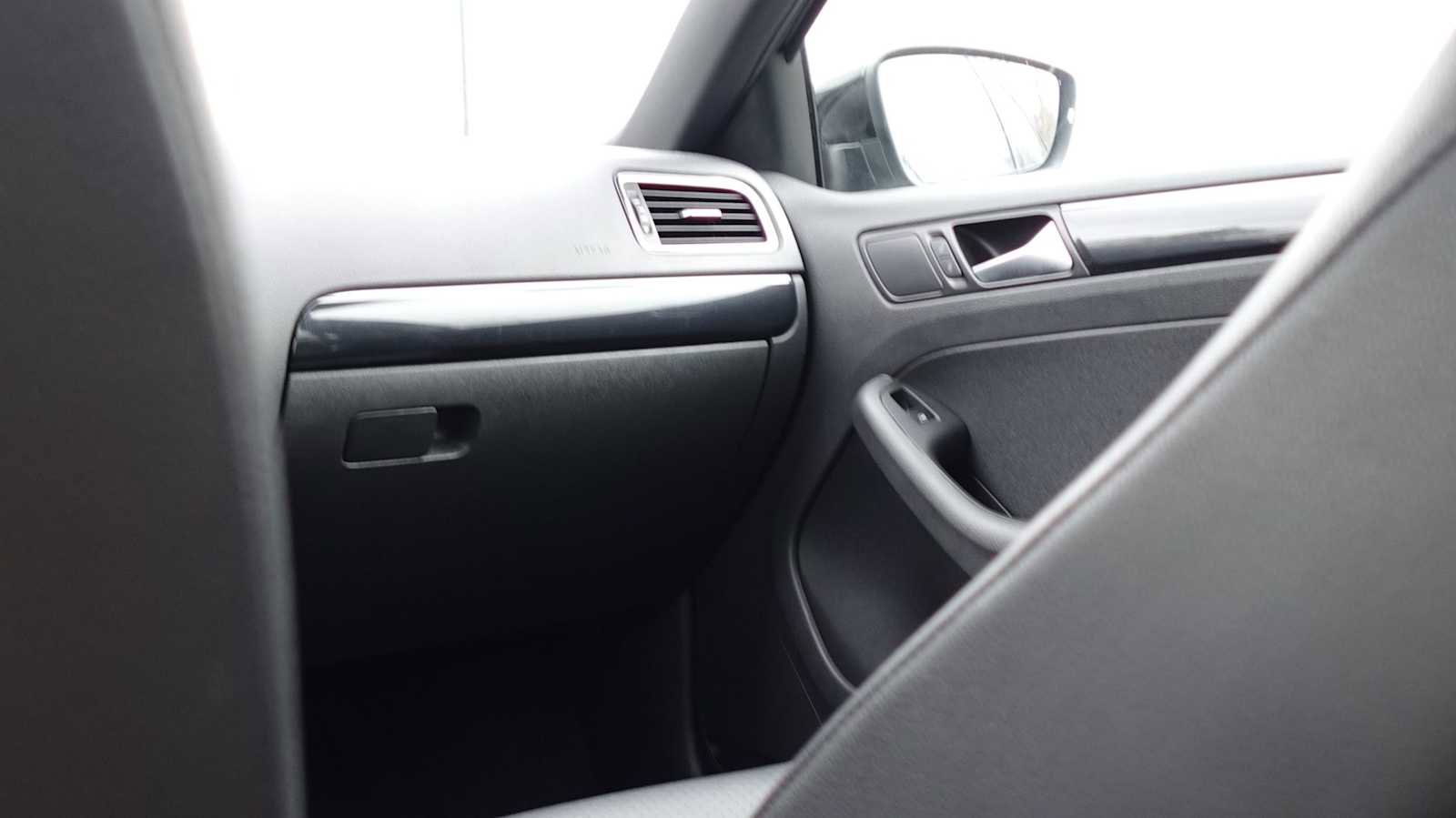 Used 2018 Volkswagen Jetta Sport image 42