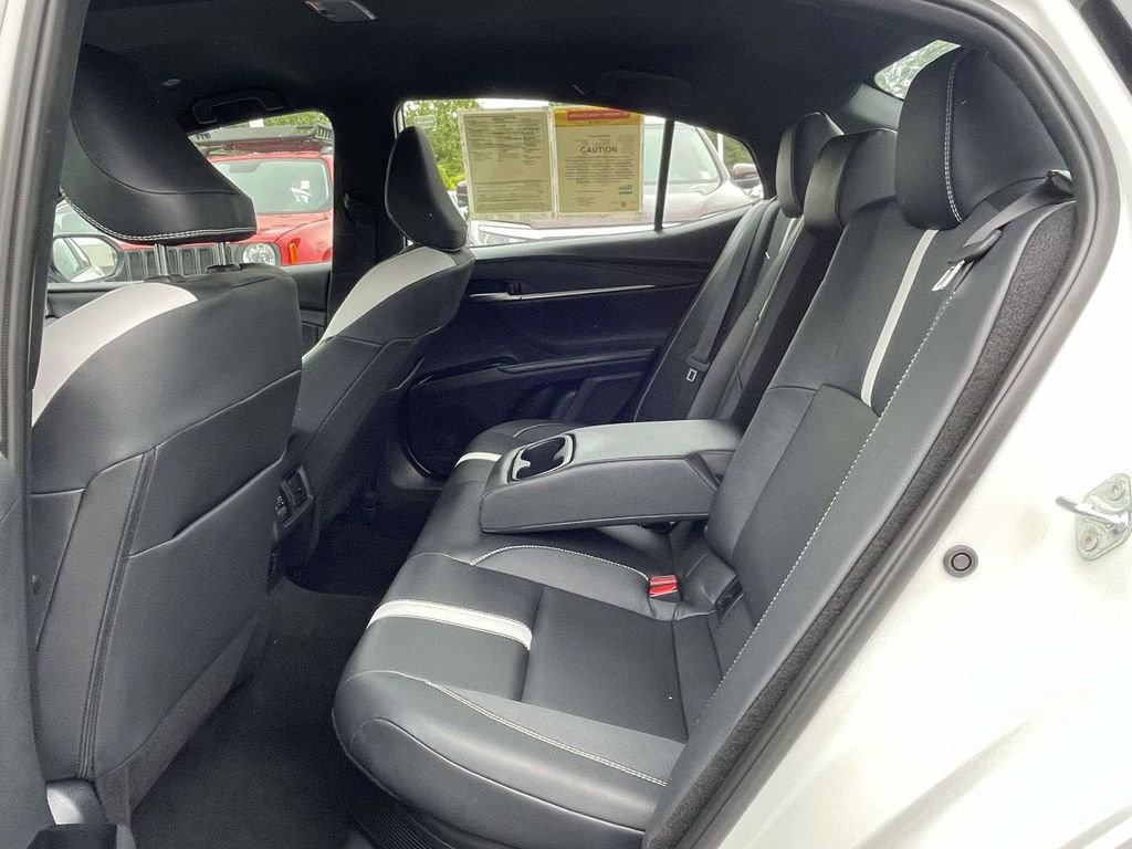 Used 2025 Toyota Camry SE w/ Multimedia Upgrade Package FWD image 14