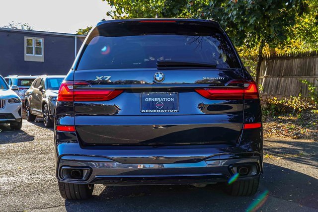 Used 2022 BMW X7 xDrive40i w/ M Sport Package image 5